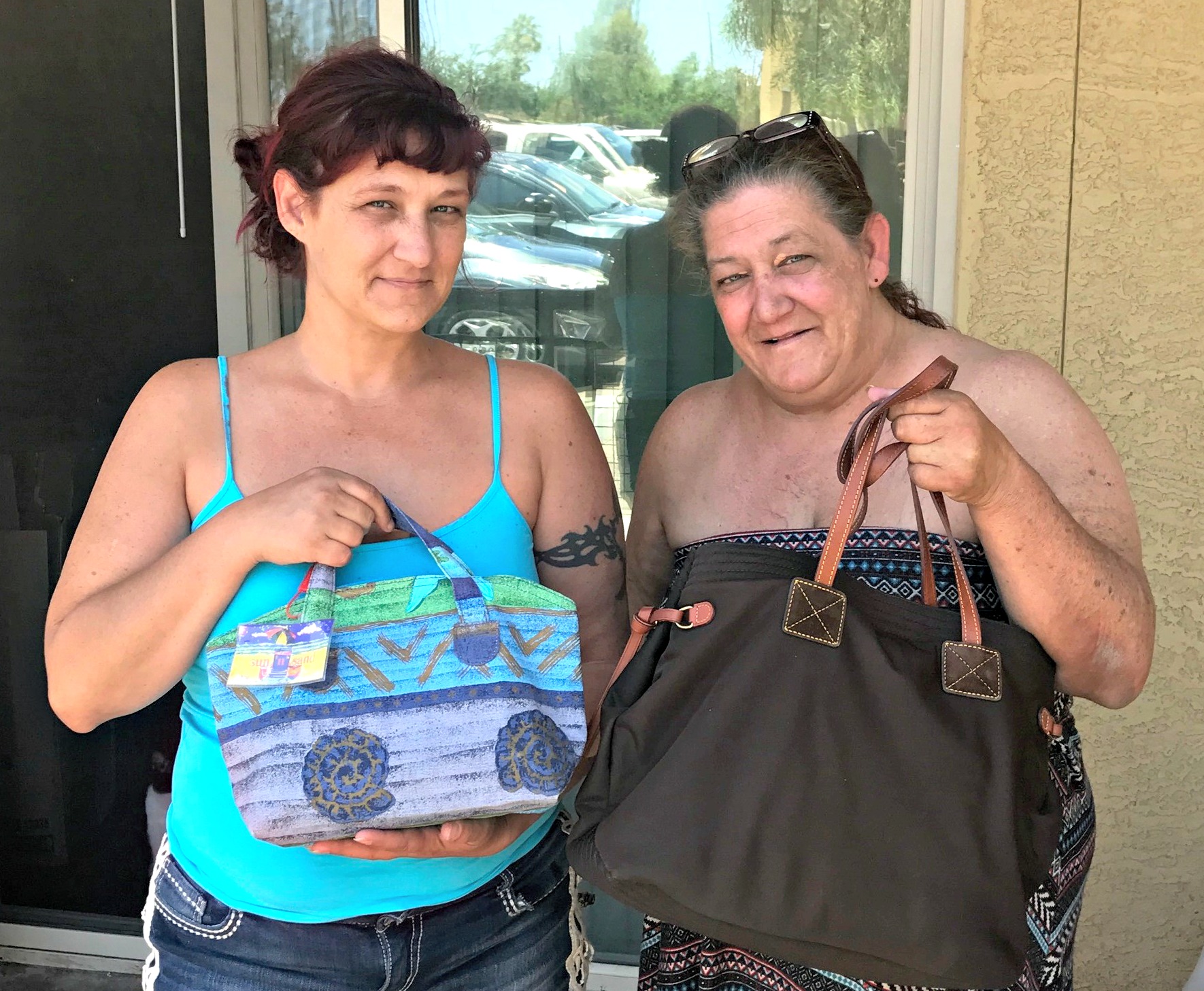 Purse Distribution Ironwood 1